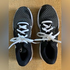 Nike Renew Elevate 2 Black White Size 8.5
